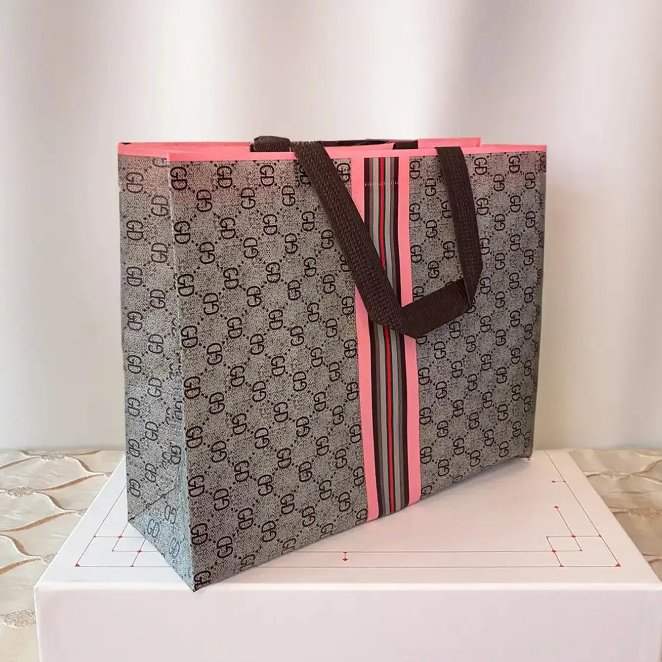 Luxury Grid Pink Stripes